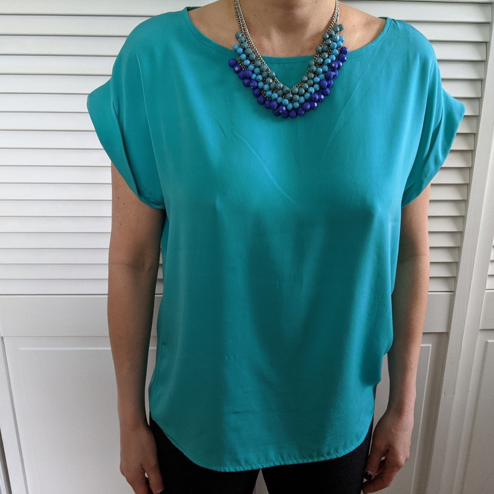 Bisou Bisou top/ Francesca's closet necklace